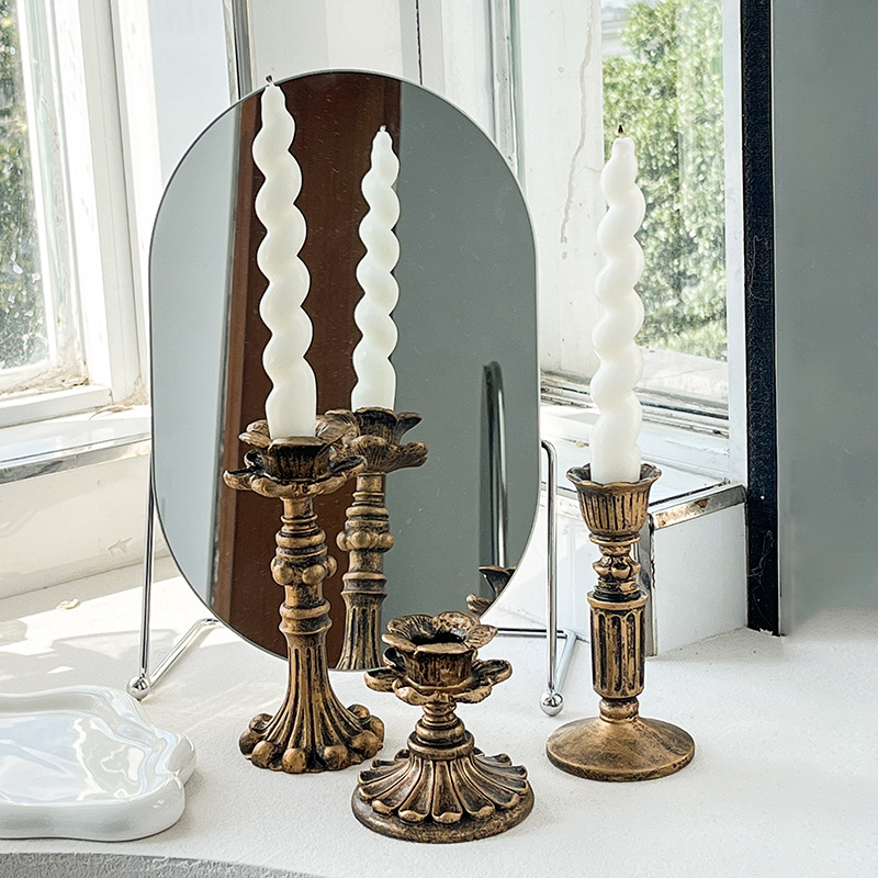 Vintage Bronze Candlestick Fig - Tables 评论和价格